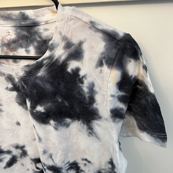 NWT Tie-dye t-shirt - Picture 3 of 4